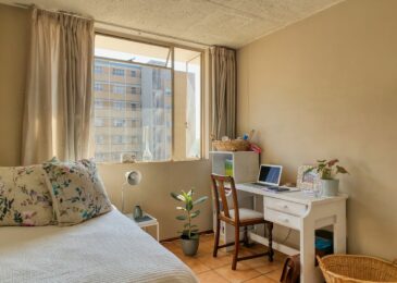 Investissement locatif étudiant : studio direct ou résidence gérée, lequel choisir ?